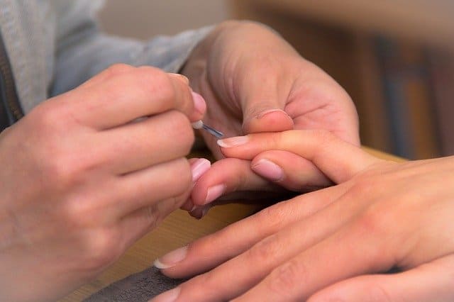 morderse las uñas y salud buscal