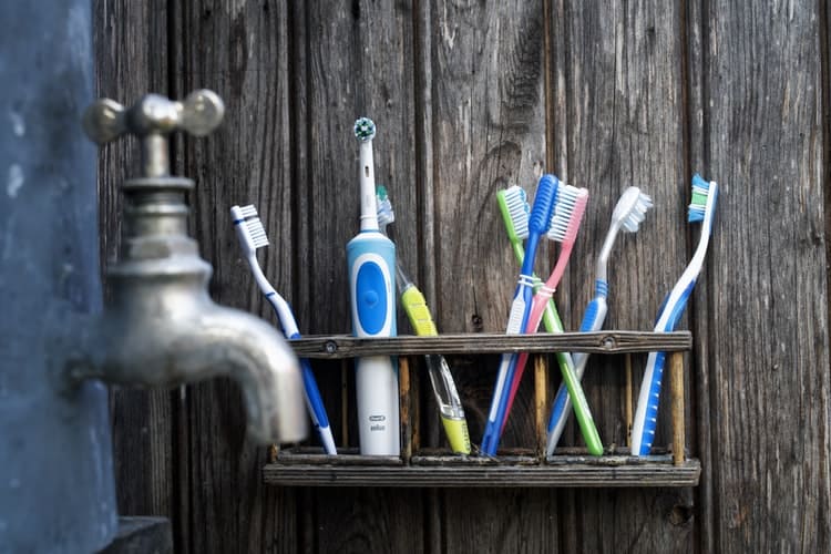 Cepillo de dientes electrico vs. manual